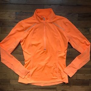 NWOT Athleta Half Zip Pullover. Size Xs.